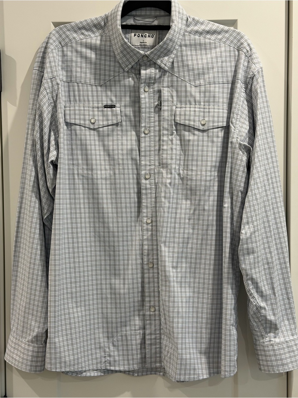 PONCHO Men's Light Gray Plaid Button-Down Shirt